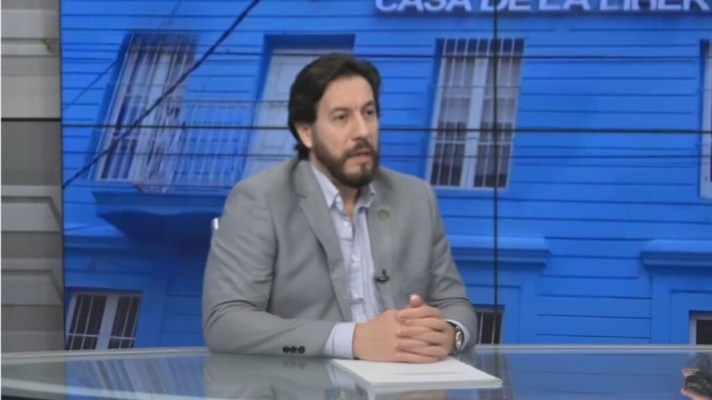 senador Rubén Velázquez, del partido Yo Creo